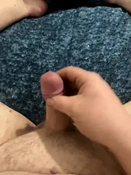 tinychub online show from 11/04/25, 05:50