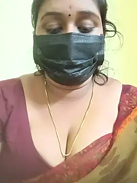 Snapshot of tamil-mala23 chatting on 10/23/25, 11:53 tamil-mala23 online show from 10/23/25, 11:53