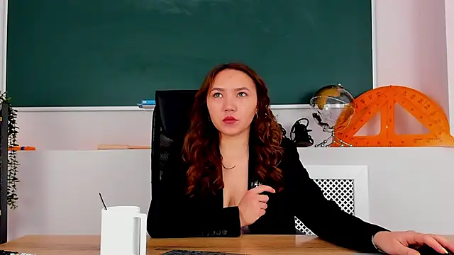 AnnaJonson online show from 11/06/25, 03:07