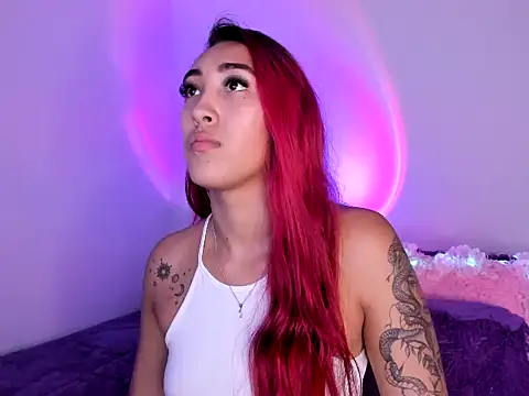 Snapshot of HeidyRousse chatting on 11/08/25, 11:58 HeidyRousse online show from 11/08/25, 11:58