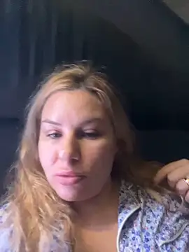 Passion-Blondy online show from 10/15/25, 12:11