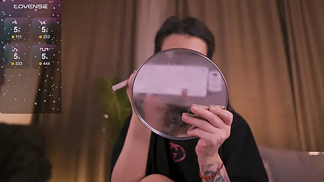 JessicaVerse online show from 04/15/26, 02:18