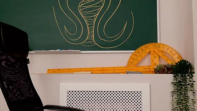 ClaireMathis online show from 01/05/26, 05:27