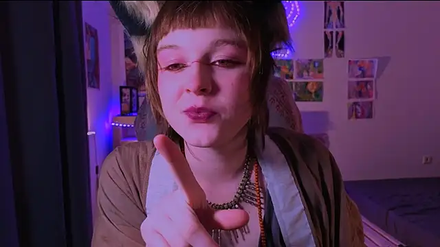 Snapshot of liquid0fluid0 chatting on 11/10/25, 04:17 liquid0fluid0 online show from 11/10/25, 04:17