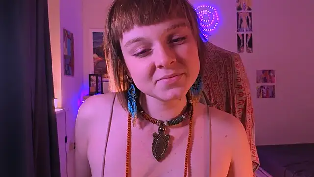 Snapshot of liquid0fluid0 chatting on 11/19/25, 03:34 liquid0fluid0 online show from 11/19/25, 03:34