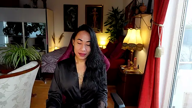 bianca bellamy online show from 12/17/25, 08:20