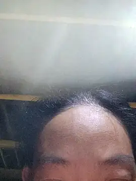 gio-thu online show from 10/25/25, 04:31