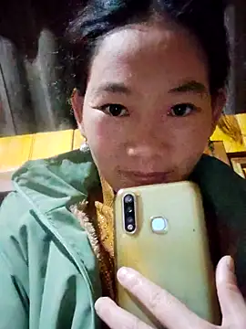 gio-thu online show from 12/16/25, 01:49