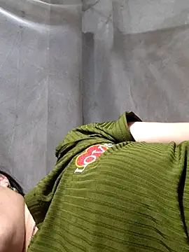 Snapshot of gio-thu chatting on 07/14/26, 10:37 gio-thu online show from 07/14/26, 10:37