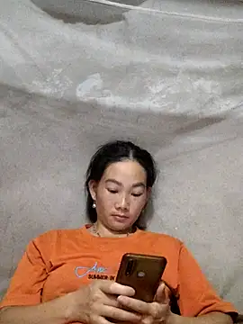 Snapshot of gio-thu chatting on 07/30/26, 02:27 gio-thu online show from 07/30/26, 02:27