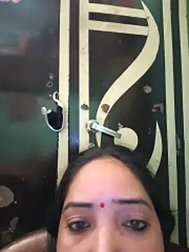 Snapshot of Ekta_bhabhi99 chatting on 03/08/26, 04:05 Ekta bhabhi99 online show from 03/08/26, 04:05