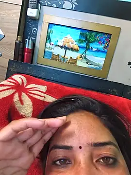 Snapshot of Ekta_bhabhi99 chatting on 03/08/26, 05:17 Ekta bhabhi99 online show from 03/08/26, 05:17