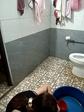 Snapshot of sipy- chatting on 10/30/25, 10:32 sipy- online show from 10/30/25, 10:32