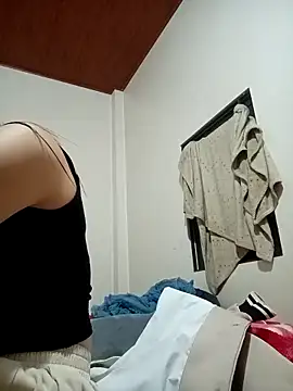 Snapshot of sipy- chatting on 11/05/25, 11:54 sipy- online show from 11/05/25, 11:54