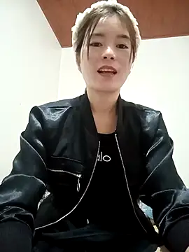 Snapshot of sipy- chatting on 11/08/25, 12:22 sipy- online show from 11/08/25, 12:22