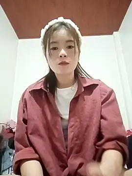 Snapshot of sipy- chatting on 11/12/25, 01:06 sipy- online show from 11/12/25, 01:06