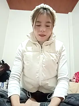 Snapshot of sipy- chatting on 11/22/25, 11:04 sipy- online show from 11/22/25, 11:04