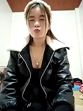 Snapshot of sipy- chatting on 11/23/25, 11:59 sipy- online show from 11/23/25, 11:59