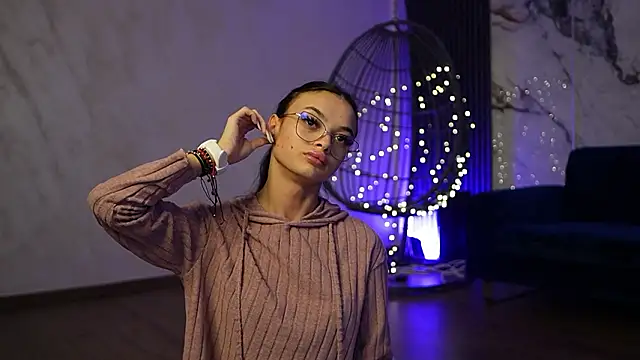 RachelRavee online show from 02/10/26, 05:22