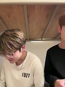 KK-cuteboy online show from 12/05/25, 10:46