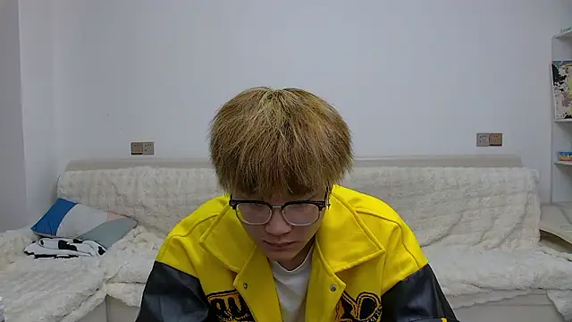 KK-cuteboy online show from 02/20/26, 10:49