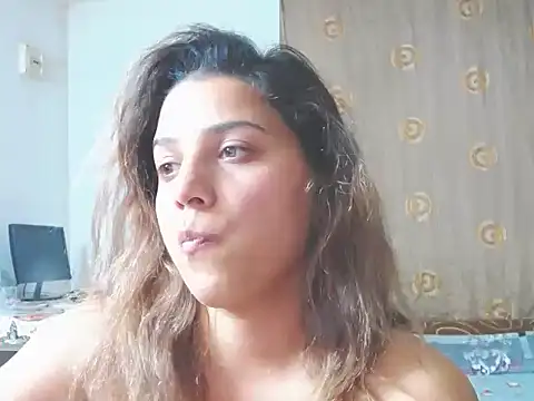 MadisonCharm online show from 04/18/26, 07:58