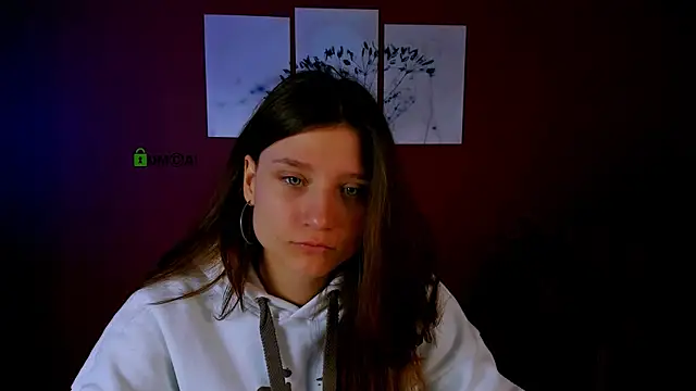 dana sweet   online show from 11/17/25, 07:30