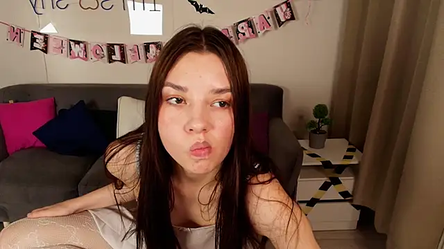 Snapshot of Sandy_Steel chatting on 10/26/25, 08:37 Sandy Steel online show from 10/26/25, 08:37