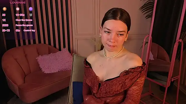 Snapshot of Sandy_Steel chatting on 12/19/25, 01:29 Sandy Steel online show from 12/19/25, 01:29