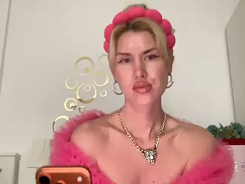 Snapshot of Ilymaris chatting on 02/10/26, 12:37 Ilymaris online show from 02/10/26, 12:37