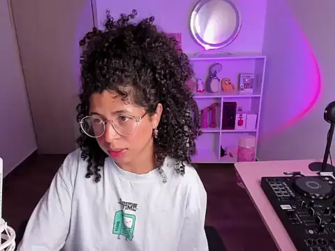 BunnyBellPrincess online show from 10/11/25, 02:33