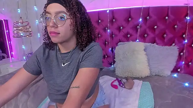 Miamiller 22 online show from 01/08/26, 06:32