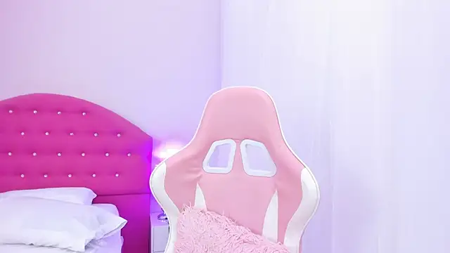 Juana miel online show from 04/16/26, 07:58