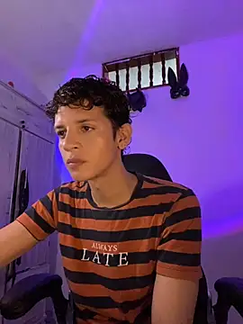 tylernova online show from 10/10/25, 05:56