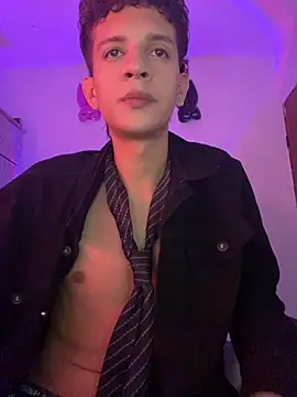 tylernova online show from 10/24/25, 03:25