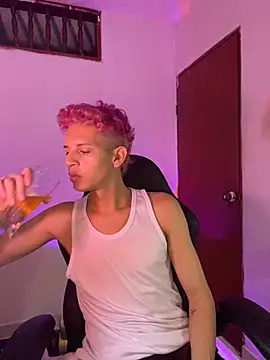 tylernova online show from 11/11/25, 03:50