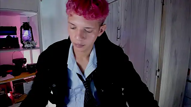 tylernova online show from 11/21/25, 11:58