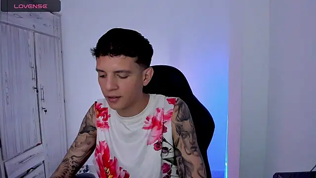 tylernova online show from 05/10/26, 04:06