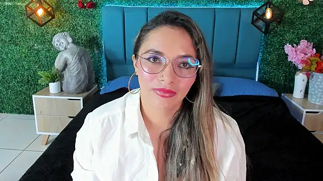 Kiaraa88 online show from 07/21/26, 08:00