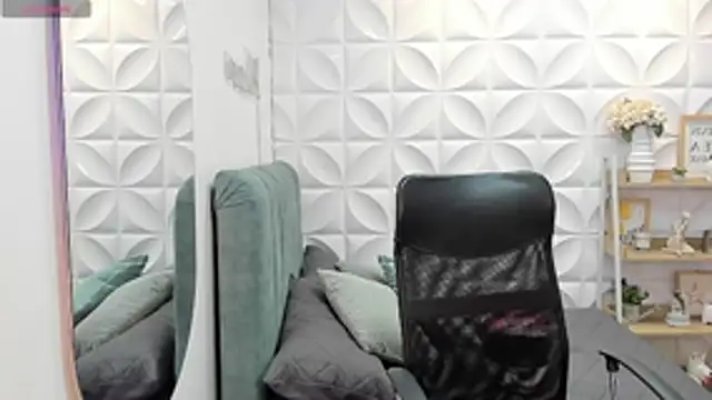 KassMonroe online show from 07/06/26, 08:22