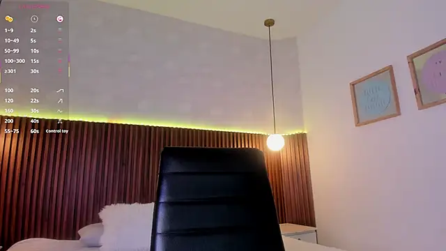 Foxy Kylie online show from 12/18/25, 08:04