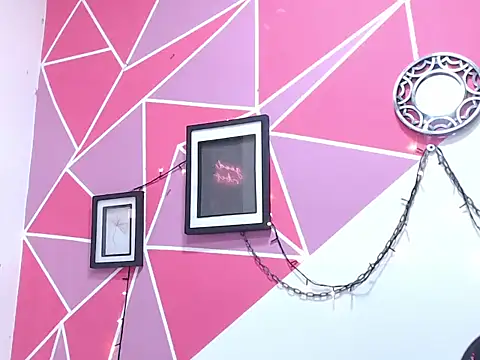 Tifany Adams online show from 10/17/25, 08:00