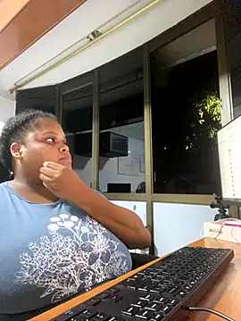 Snapshot of gabrielabrunette69 chatting on 10/30/25, 06:15 gabrielabrunette69 online show from 10/30/25, 06:15