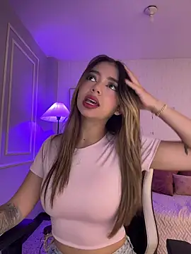 HoneyMollyX online show from 01/18/26, 01:04