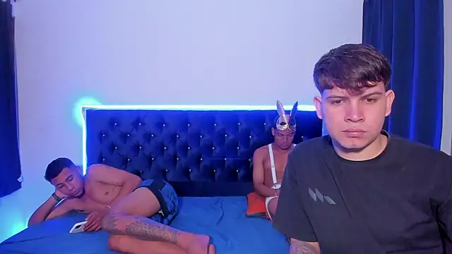 Snapshot of isaac_master77 chatting on 11/01/25, 03:30 isaac master77 online show from 11/01/25, 03:30