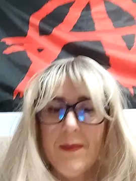 Snapshot of Amelialove42 chatting on 11/22/25, 07:02 Amelialove42 online show from 11/22/25, 07:02