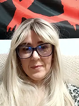 Amelialove42 online show from 01/12/26, 08:58