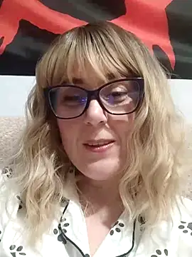 Amelialove42 online show from 03/18/26, 07:17