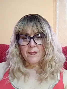 Amelialove42 online show from 05/14/26, 01:51