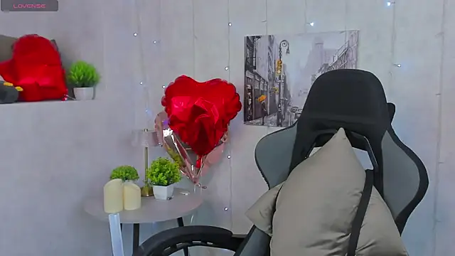 Renesmy Black online show from 03/18/26, 12:03